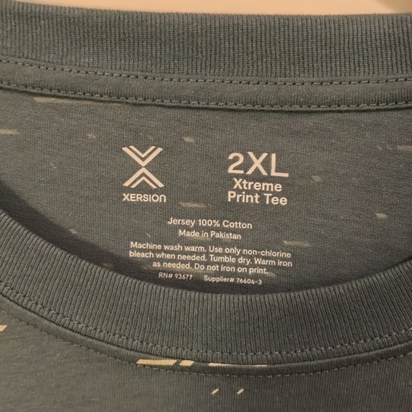NWT Xersion Mens Crew Neck Short Sleeve T-Shirt Mens 2XL Light Blue Dash - Picture 3 of 7